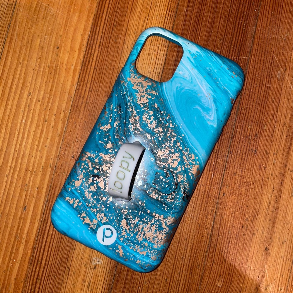 Loopy phone case